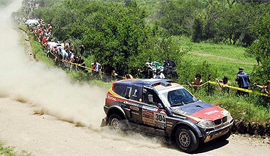 Dakar 2010 Etapa 2: Al-Attiyah gana en coches y se pone líder, Sainz es 4º y Roma 18º