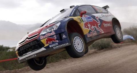 Rally de Jordania: Loeb es líder tras la segunda jornada e Hirvonen se retira