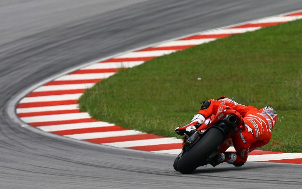 casey-stoner-derrapada-ducati