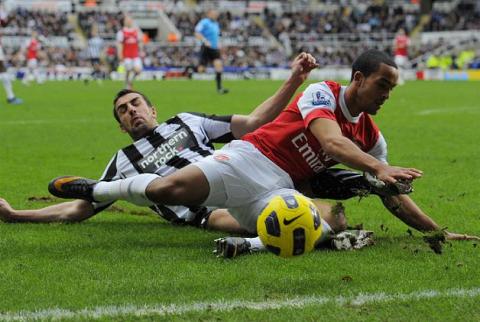 Arsenal y Newcastle protagonizan un partido loco