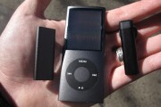 shuffle-3g-hands-black-nano
