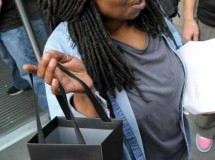 Whoopy Goldberg compra un iPhone