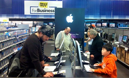 Best Buy y Apple expanden su programa de ventas
