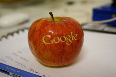 7100Posiblemente Eric Schmidt tendrá que dejar Apple