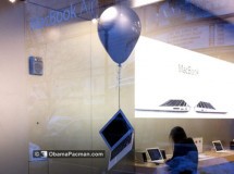 Curiosa forma de anunciar el MacBook Air en una Apple Store