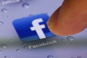 25887Más de 300 millones de personas se conectan a Facebook desde sus móviles