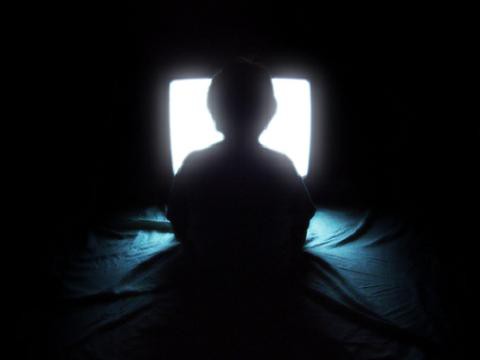Una nueva ley para proteger a los menores de la publicidad perjudicial en televisión