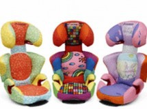 Sillas infantiles para el coche a todo color