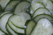 3743Receta para niños: Ensalada cremosa de pepino