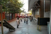 6181A la cárcel por pegar a una profesora