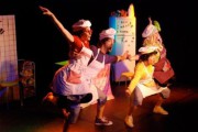 8461Rebelión en la cocina, teatro y música en Alcobendas