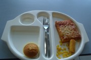 12029Una niña eleva a problema nacional la comida de su colegio en Reino Unido