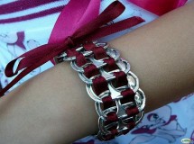 Manualidades con niños: Pulseras con anillas de latas