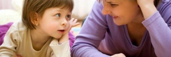Los beneficios de la escucha activa con los niños