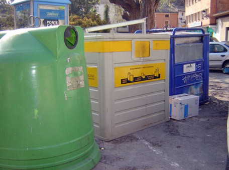 2550Hasta la vista contenedores de basura