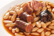 Fabada tradicional con su compango Fabada tradicional con su compango