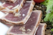 Lomo de atún con arroz salvaje y rucula nikkei-Caffé dei Poeti
