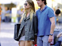 Luis Medina, feliz con la modelo argentina Chloé Bello