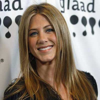 Jennifer Aniston envía cartas perfumadas a su ex John Mayer