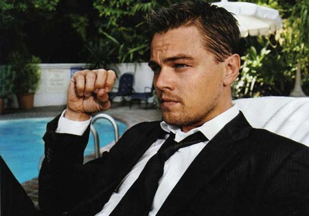 leonardo di caprio sin novia y sin casa en malibu