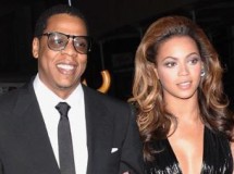 El guardaespaldas de Beyoncé a patadas con un cámara