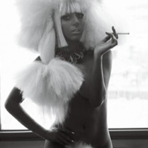 Lady Gaga protagonista de la revista ‘V Magazine’