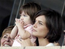 Suri Cruise acudirá a una escuela católica y no, a una de la cienciología