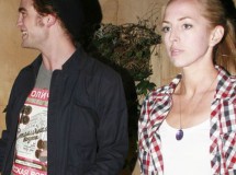 Robert Pattinson, de paseo por Londres con su hermana Lizzy
