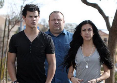 Taylor Lautner con su ex novia y Taylor Swift prepara venganza