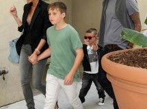 Los Beckham acuden al completo al concierto de los Jonas Brothers en Los Ángeles