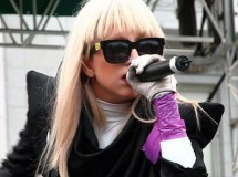 Lady Gaga le gana a Justin Bieber en youtube llegando a los mil millones de visitas