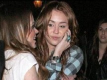 Miley Cyrus reconoce que echa de menos a Hannah Montana