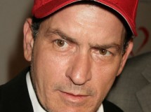 Charlie Sheen piensa que Ashton Kutcher fracasará