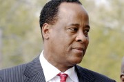 Conrad Murray, los abogados de Jackson le piden cien millones de dólares