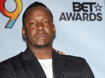 La familia de Whitney Houston no quiere ver a Bobby Brown