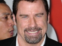 John Travolta es denunciado por el autor de un libro