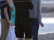 Chris Martin besa a Gwyneth Paltrow durante un concierto de Coldplay