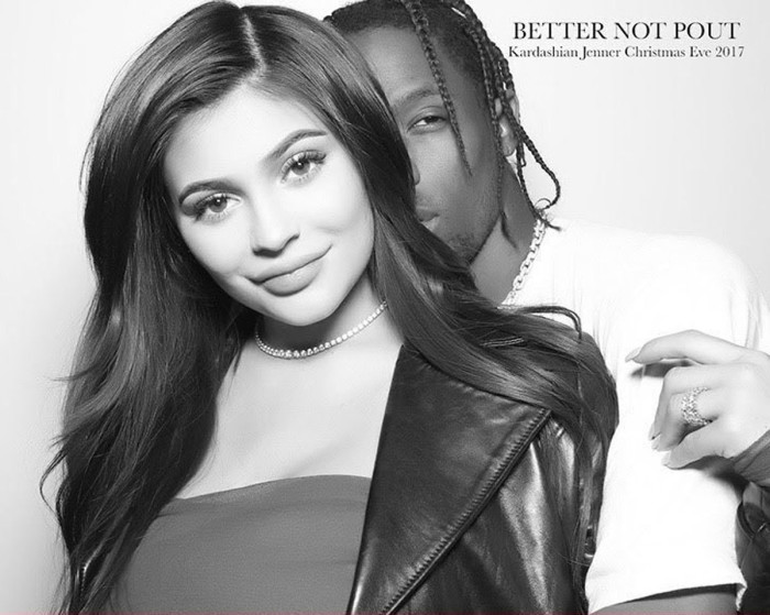 Kylie Jenner ruega a Travis Scott que pase Año Nuevo con ella