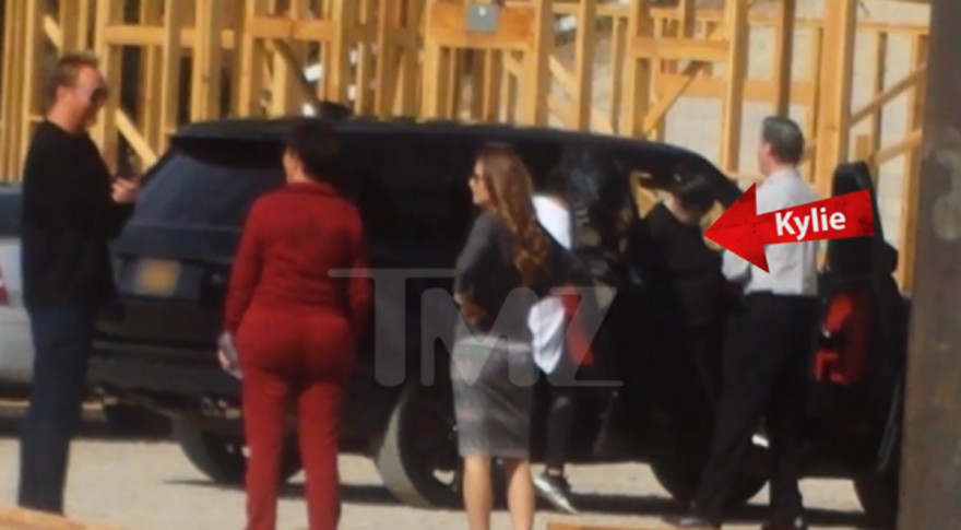 Kylie Jenner pillada por TMZ cuando visitaba las obras de su nueva casa