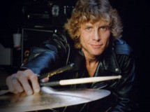 Steven Adler, portada de su libro y nuevo disco
