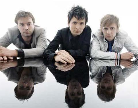 2587Muse siguen discutiendo sobre su concierto en el espacio