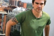 3869Juanes visitará España antes de su descanso