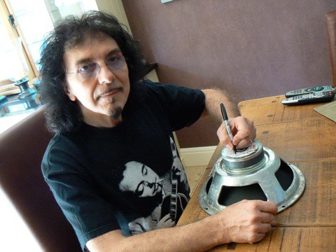 3692Tony Iommi habla sobre Dio, su biografía y sus proyectos de futuro
