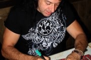 Medina Azahara Paco Ventura firmando autógrafos