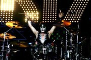 Eric Singer, Kiss, informa sobre el próximo disco del grupo