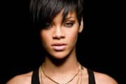 7016Rihanna termina su gira con una ducha de champagne