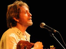 Jon Anderson niega que se le haya propuesto reunirse con Yes