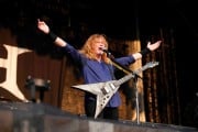 9644Dave Mustaine, Megadeth, totalmente recuperado tras su operación