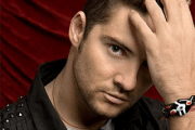 9922David Bisbal vuelve a España