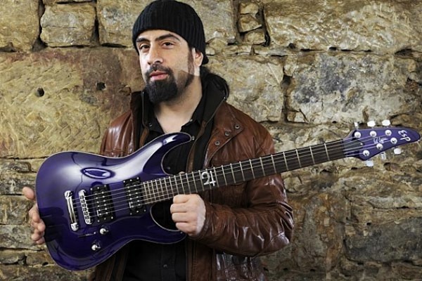 rob-caggiano